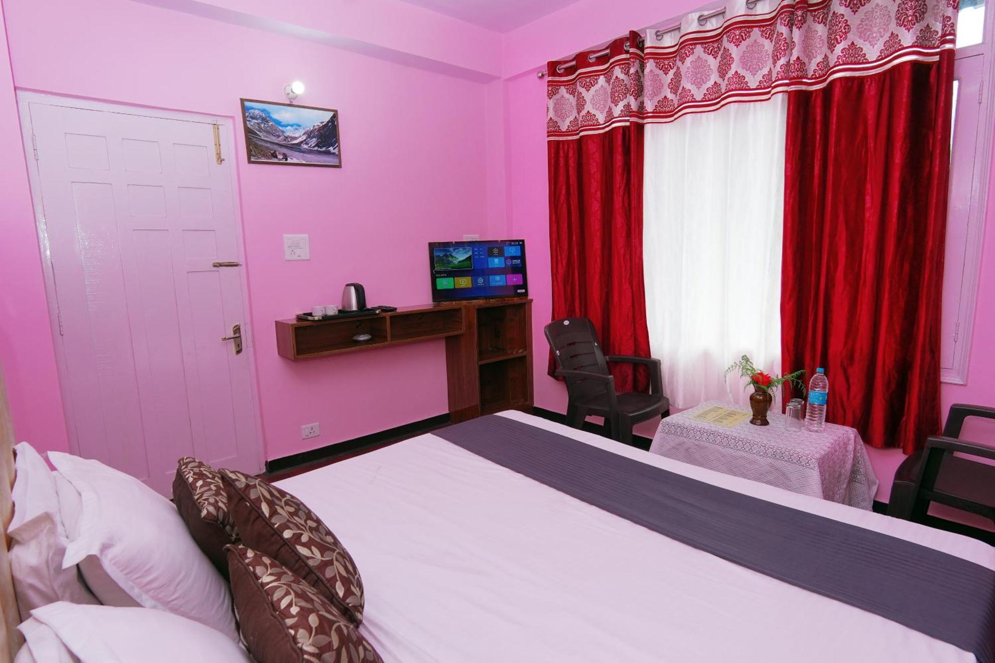 Shimla Hills Apartments 2Bhk Extérieur photo